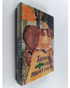 Kirjailijan Ursula Pohjolan-Pirhonen käytetty kirja Tammimäen nuori rouva