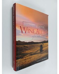 Kirjailijan John McDermott & Micheal Cooper käytetty kirja Wine Atlas of New Zealand