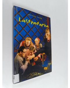 Kirjailijan Markku Hoikkala käytetty kirja Lastentarha : pikimusta farssi, eli, poliittista runoutta kasvatuksesta ja tulevaisuudesta