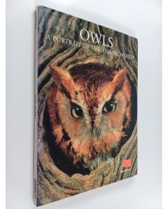 Kirjailijan Paul Sterry käytetty kirja Owls - A Portrait of the Animal World
