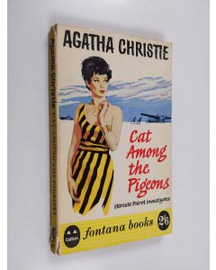 Kirjailijan Agatha Christie käytetty kirja Cat among the pigeons