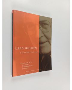 Kirjailijan Lari Assmuth & Gunilla & Lillqvist Harling-Kranck käytetty kirja Lars Huldén. Bibliografi 1949–2007 sammanställd av Lari Assmuth, Gunilla Harling-Kranck och Jonas Lillqvist