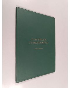 Kirjailijan Flora Larsson käytetty teos Taistelun tuoksinnassa