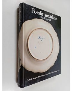 Kirjailijan Sven Erik Vingedal käytetty kirja Porslinsmärken en bok om porslins-, fajans- och andra keramikmärken : reviderad av marianne landqvist
