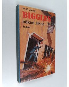Kirjailijan W.E. Johns käytetty kirja Biggles näkee liikaa