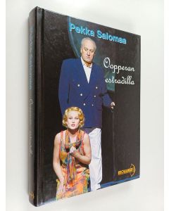 Kirjailijan Pekka Salomaa käytetty kirja Oopperan estradilla