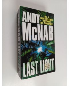 Kirjailijan Andy McNab käytetty kirja Last Light
