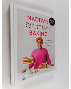 Kirjailijan Nadiya Hussain käytetty kirja Nadiya's Everyday Baking