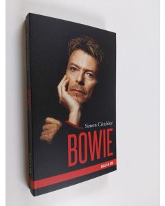 Kirjailijan Simon Critchley uusi kirja Bowie (UUSI)