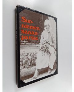 Kirjailijan Eero Järventausta käytetty kirja Suoniemen sananparsia