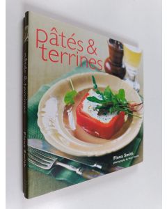 Kirjailijan Fiona Smith käytetty kirja Pâtes and Terrines