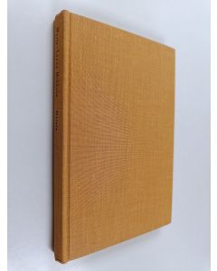 Kirjailijan Marja-Leena Mikkola käytetty kirja Naisia