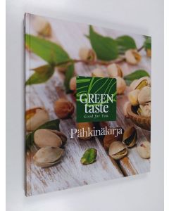 Kirjailijan Mari Suonto käytetty kirja Pähkinäkirja : Amazonin sademetsien jättiläismäisistä parapähkinäpuista Venäjän aurinkokukkapelloille ja Pohjois-Amerikan karpalojärviltä Lähi-idän taatelikeitaille - Green Taste pähkinäkirja
