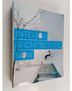 Kirjailijan Jennifer Hudson käytetty kirja Interior architecture now