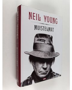 Kirjailijan Neil Young käytetty kirja Muistelmat