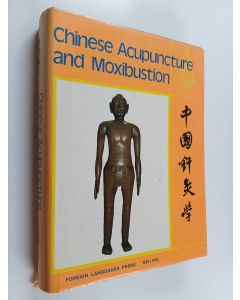 Kirjailijan Xinnong Cheng käytetty kirja Chinese Acupuncture and Moxibustion