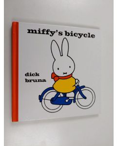 Kirjailijan Dick Bruna käytetty kirja Miffy's Bicycle
