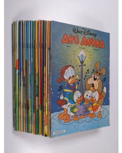 Kirjailijan Walt Disney käytetty teos Aku Ankka puolivuosikerta 1996 (25-52)