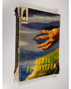 Kirjailijan Agatha Christie käytetty kirja Askel tyhjyyteen