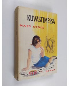 Kirjailijan Mary Stolz käytetty kirja Kuvastimessa