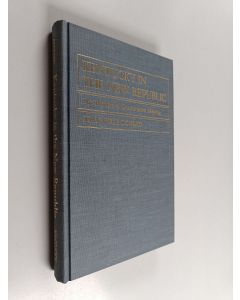 Kirjailijan Joan Wells Coward käytetty kirja Kentucky in the New Republic - The Process of Constitution Making