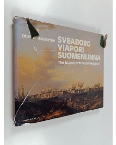 Kirjailijan Olof af Hällström käytetty kirja Sveaborg - Viapori - Suomenlinna : linnoituksen rakennushistoria