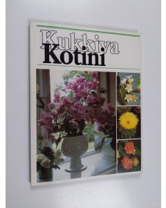 käytetty kirja Kukkiva kotini