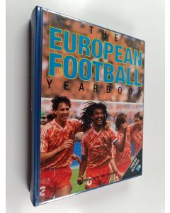 Kirjailijan Mike Hammond käytetty kirja The European football yearbook : 1998/89 edition