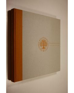 Tekijän Maisa Kotoaro  käytetty kirja Vuosikatsaus 1.10.1998 - 30.9.1999 (UUDENVEROINEN)