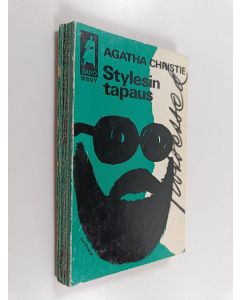 Kirjailijan Agatha Christie käytetty kirja Stylesin tapaus