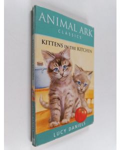 Kirjailijan Lucy Daniels käytetty kirja Kittens in the Kitchen