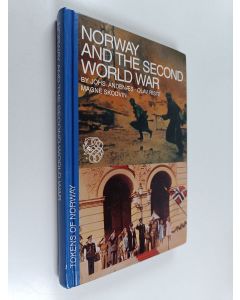 Kirjailijan Olav Riste & Magne Skodvin käytetty kirja Norway and the Second World War