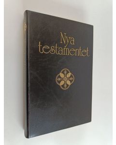 Kirjailijan Ruotsi Raamattu käytetty kirja Nya testamentet 1981 : Bibelkomissiones övers. med noter