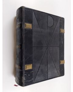 käytetty teos Kodin Raamattu eli Pyhä Raamattu apokryfikirjoineen liitteinä 44 Rembrandtin maalausten värijäljennöstä ja Raamatun historian kartasto