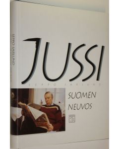 Kirjailijan Seppo Sarlund käytetty kirja Jussi, Suomen neuvos (ERINOMAINEN)