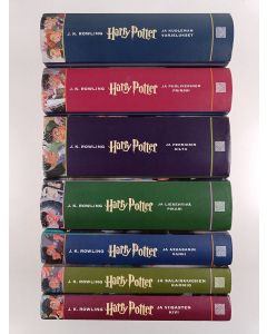 Kirjailijan J.K. Rowling käytetty kirja Harry Potter sarja 1-7 : Viisasten kivi ; Salaisuuksien kammio ; Azkabanin vanki ; Liekehtivä pikari ; Feeniksin kilta ; Puoliverinen prinssi ; Kuoleman varjelukset