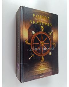 Kirjailijan Tuuli Vuorma käytetty kirja Hotelli Tiilenpää