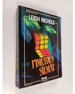 Kirjailijan Leigh Nichols käytetty kirja Pimeyden silmät