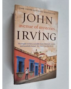 Kirjailijan John Irving käytetty kirja Avenue of Mysteries