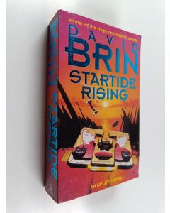 Kirjailijan David Brin käytetty kirja Startide rising