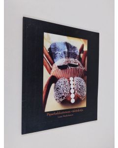 Kirjailijan Lasse Ruokolainen käytetty kirja Piparkakkutieteen väitöskirja