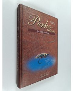 Kirjailijan Veikko Hiltunen käytetty kirja Perhokalastus ja sata ottiperhoa