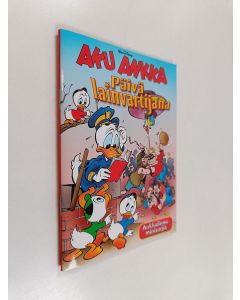 Kirjailijan Carl Barks käytetty teos Päivä lainvartijana