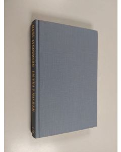 Kirjailijan Hans Alfredson käytetty kirja En yxa i nacken : kriminalroman