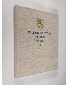 käytetty kirja Valtioneuvoston historia 1917-1966, 2 - Ministeristöjen historia 1939-1966