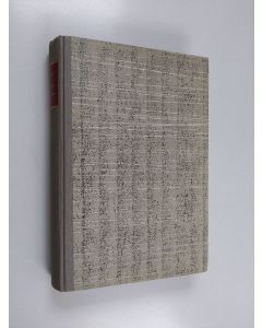 Kirjailijan Henri Troyat käytetty kirja Amélie rakastuu : ensimmäinen osa romaanisarjasta Siemen ja hedelmät