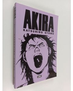 Kirjailijan Katsuhiro Otomo käytetty kirja Akira 7