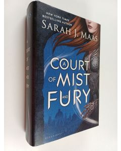 Kirjailijan Sarah J. Maas käytetty kirja A Court of Mist and Fury