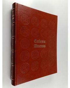Kirjailijan C. J. Gardberg käytetty teos Ecclesia Aboensis : Turun tuomiokirkko 1300-2000