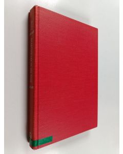 Kirjailijan Ivor John Carnegie Brown käytetty kirja Shakespeare in His Time